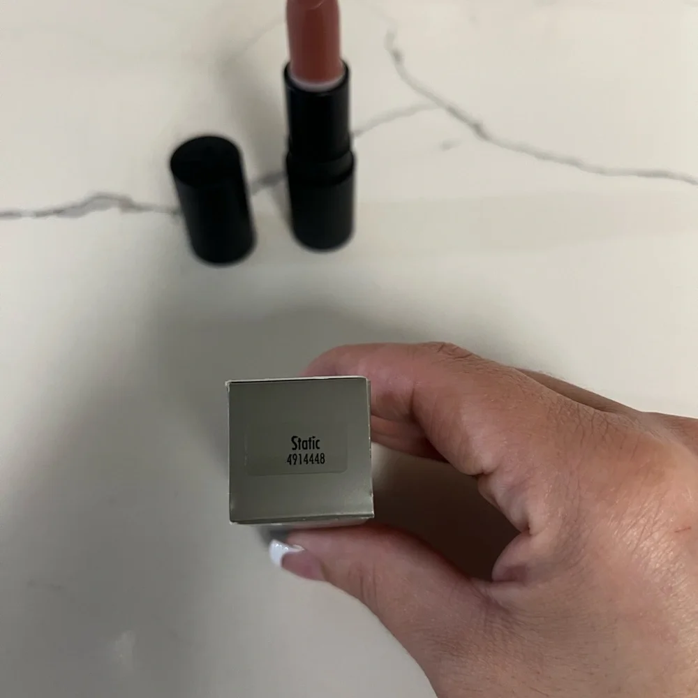 Sebastian‎ Trucco Identity Lipstick Sheer Static SPF 12